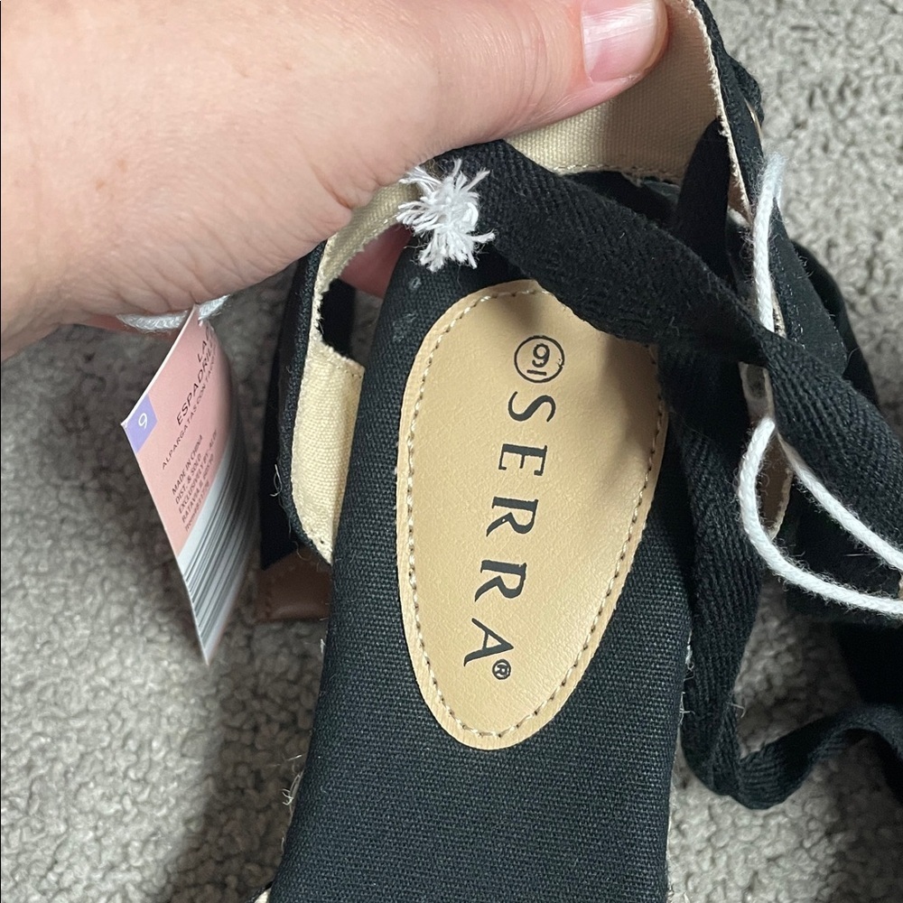 Serra Black and Tan Espadrille Tie Up Wedges Size 9 NWT - Picture 3 of 7